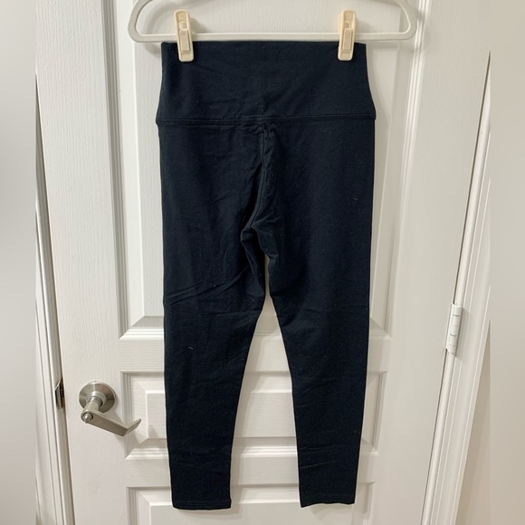 Aerie Black Leggings with Pocket - Picture 2 of 4